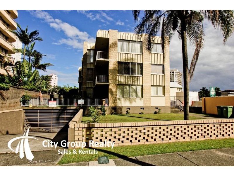 26 Aubrey Street, Broadbeach QLD 4218