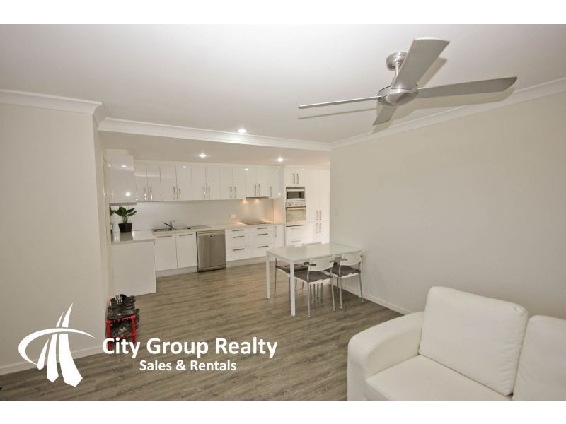 1 14 Styer Circuit, Burleigh Waters QLD 4220