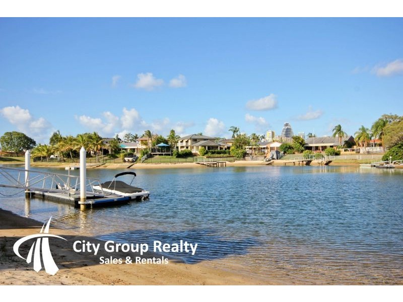 174 Rio Vista Boulevard, Broadbeach Waters QLD 4218