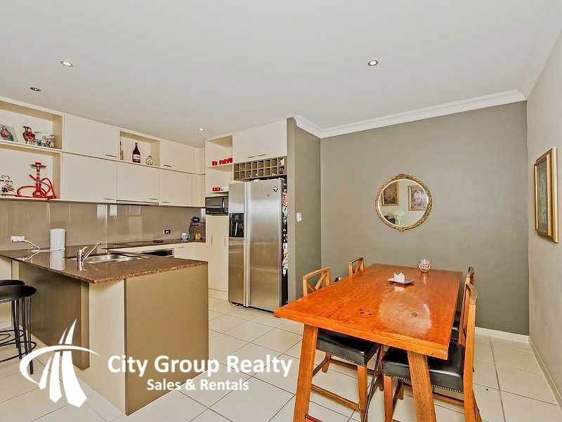 55 Paradise Springs Avenue, Robina QLD 4226