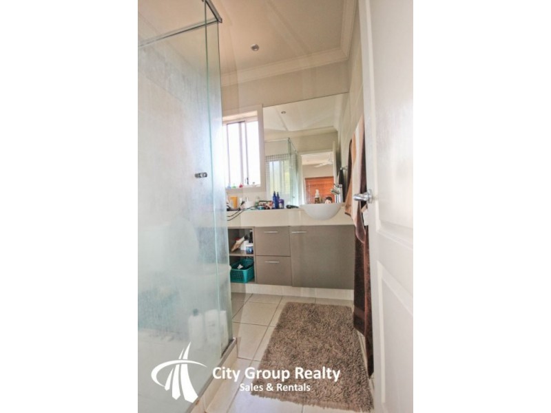 55 Paradise Springs Avenue, Robina QLD 4226