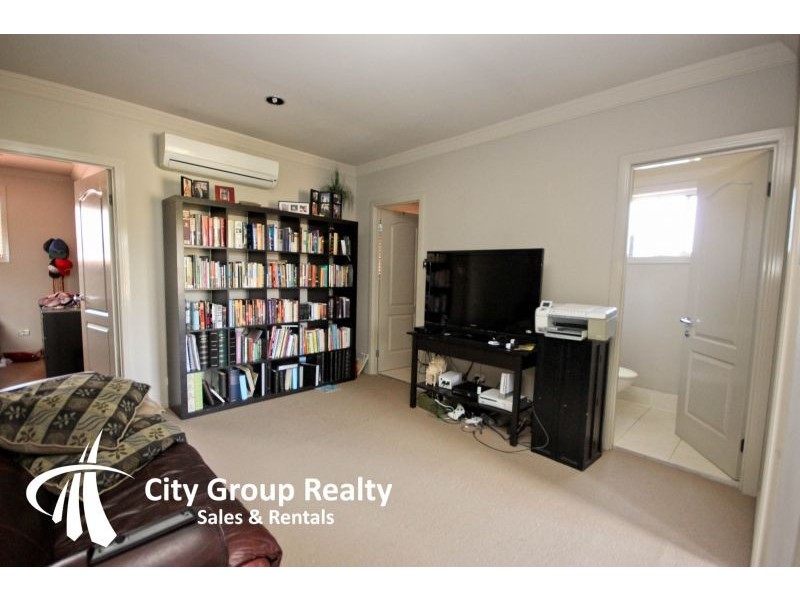 55 Paradise Springs Avenue, Robina QLD 4226