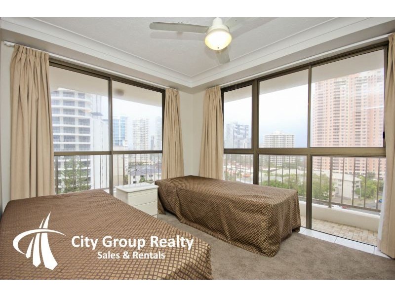 4 Britannia Avenue, Broadbeach QLD 4218
