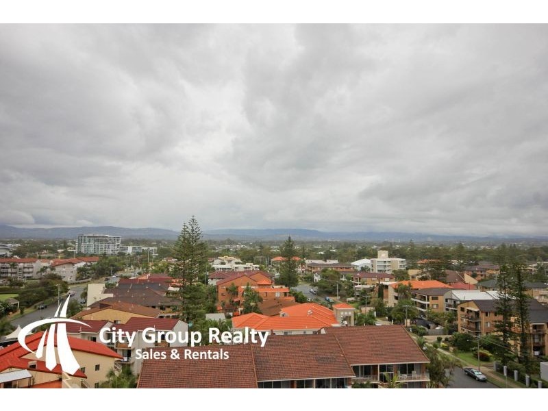 4 Britannia Avenue, Broadbeach QLD 4218