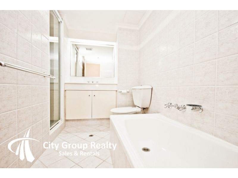 Paradise Waters QLD 4217