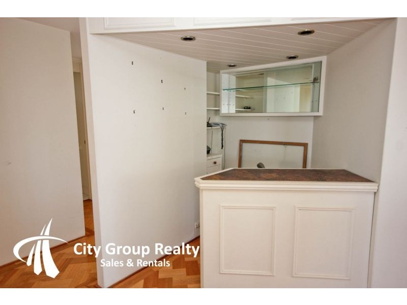 3 Old Burleigh Road, Surfers Paradise QLD 4217