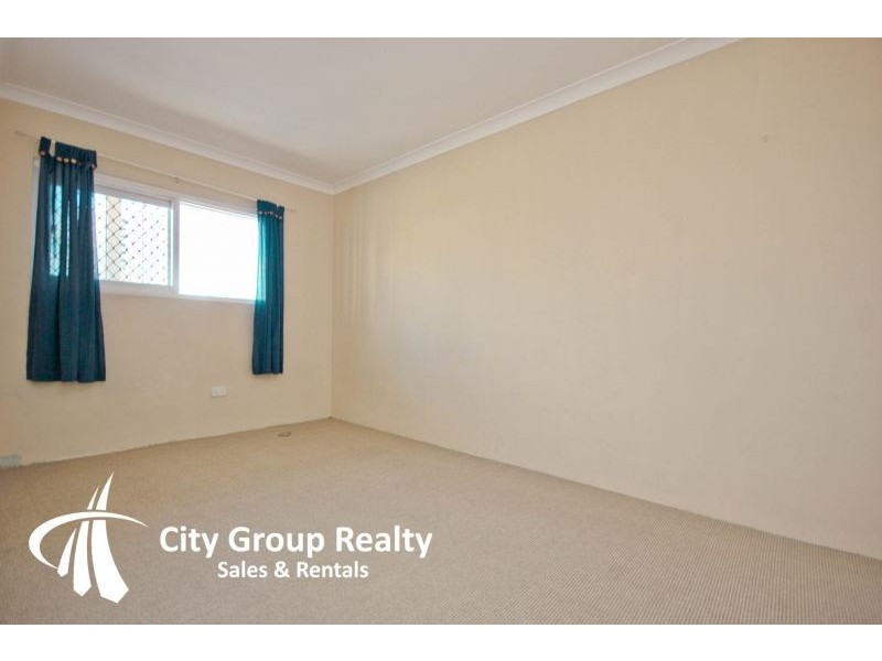 136 Old Burleigh Road, Broadbeach QLD 4218