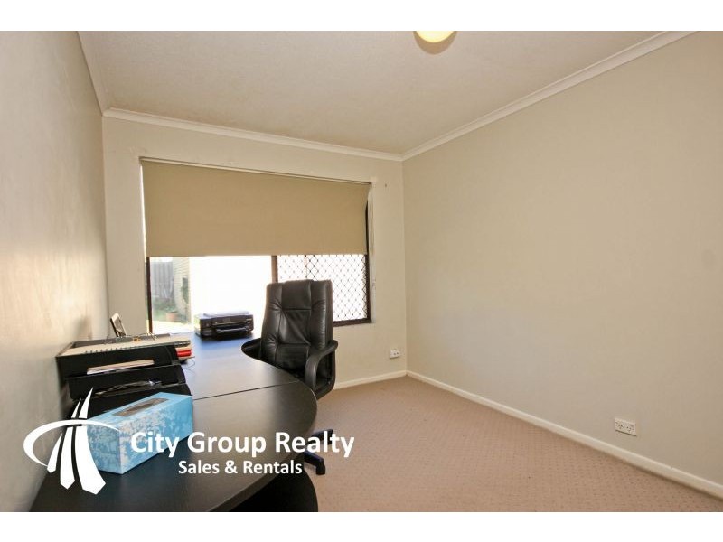 12 Oceanic Drive, Mermaid Waters QLD 4218