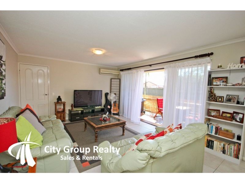 12 Oceanic Drive, Mermaid Waters QLD 4218
