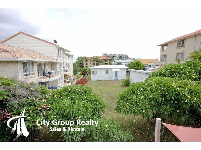 5 Christine Avenue, Miami QLD 4220