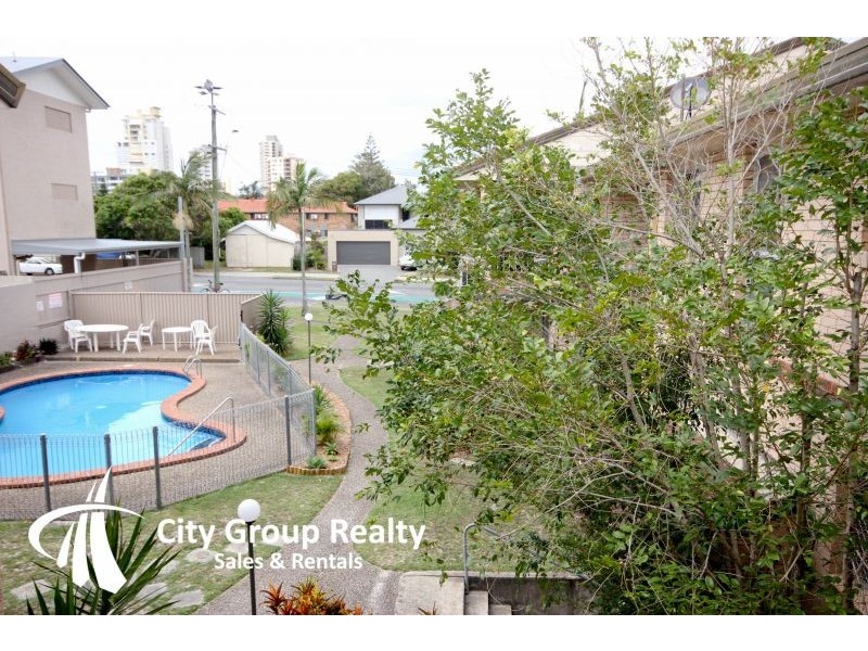 5 Christine Avenue, Miami QLD 4220