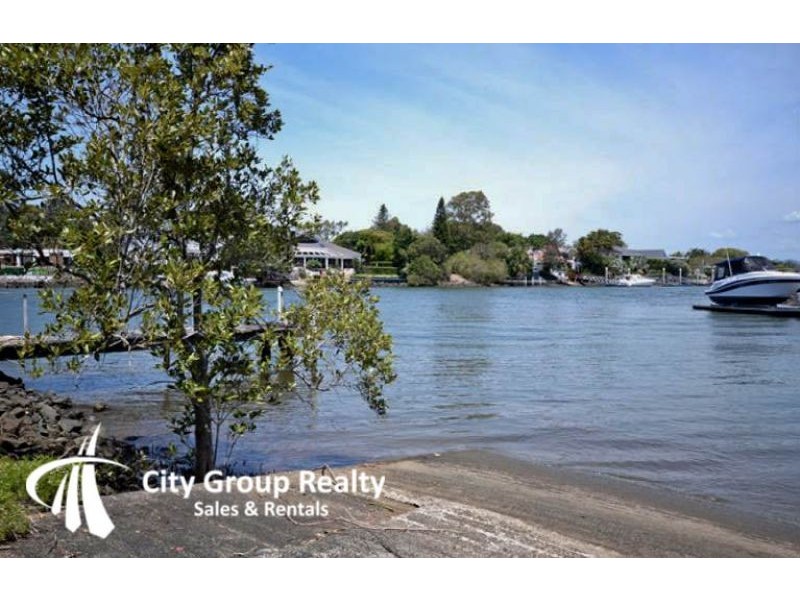 15 Wallaby Place, Bundall QLD 4217