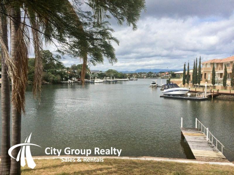 15 Wallaby Place, Bundall QLD 4217