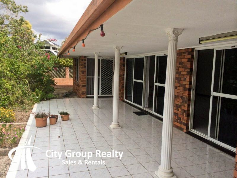 15 Wallaby Place, Bundall QLD 4217