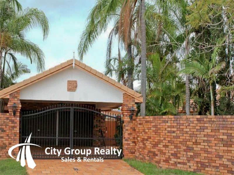 15 Wallaby Place, Bundall QLD 4217