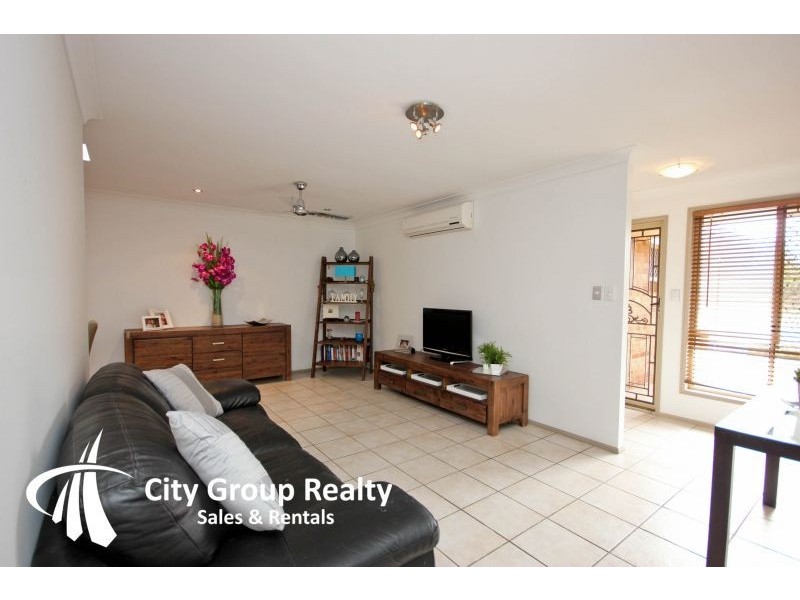 2/68 Galeen Drive, Burleigh Waters QLD 4220