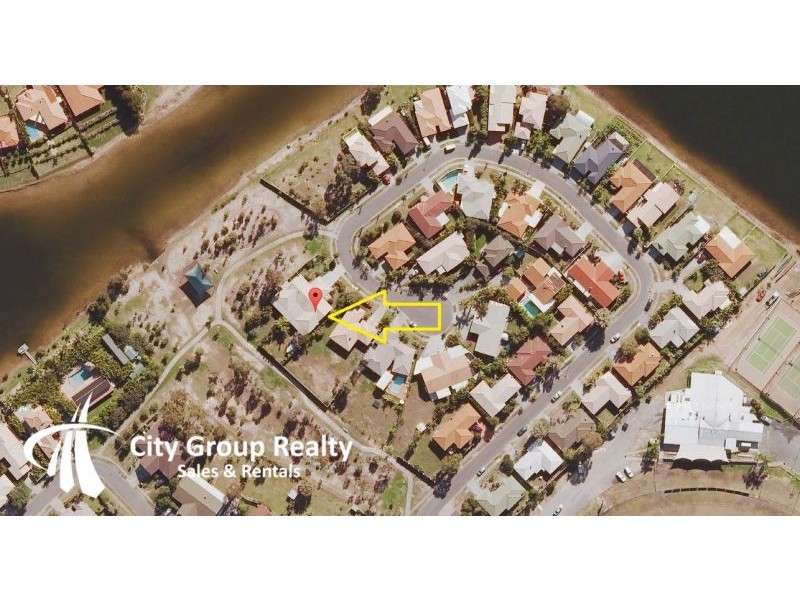 2/68 Galeen Drive, Burleigh Waters QLD 4220