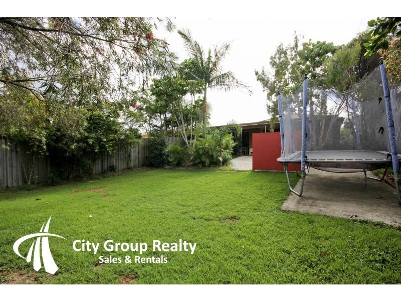 2/68 Galeen Drive, Burleigh Waters QLD 4220