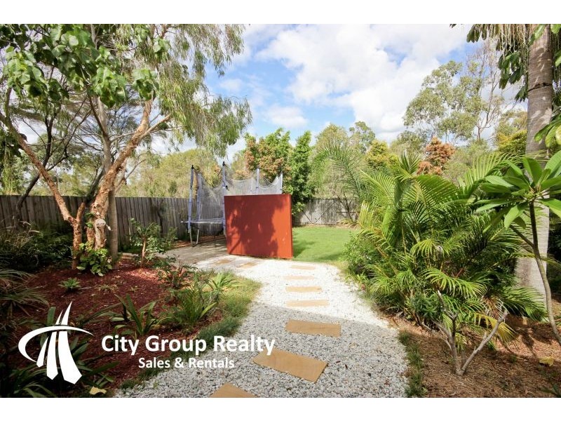 2/68 Galeen Drive, Burleigh Waters QLD 4220