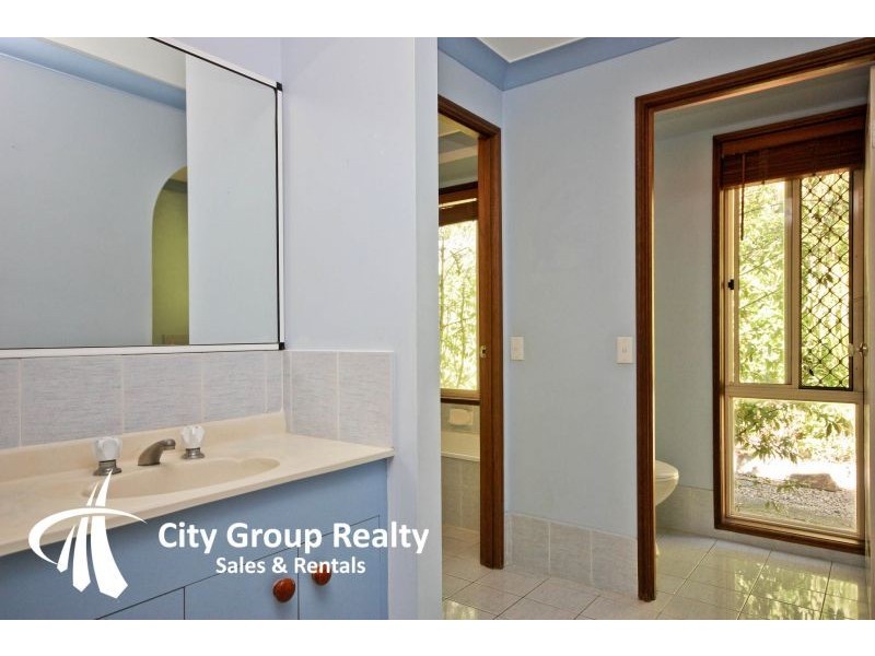 50 Westminster Blvd, Elanora QLD 4221