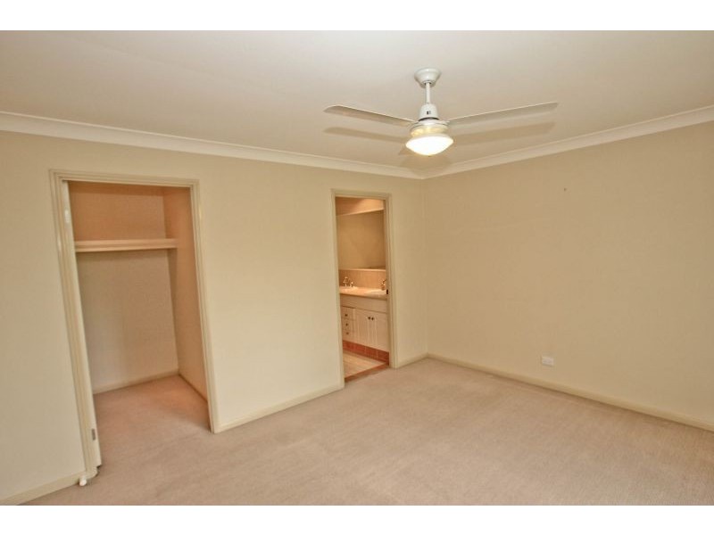 2/1 Eugenia Circuit, Robina QLD 4226