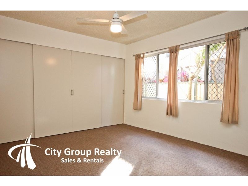 39 Old Burleigh Road, Surfers Paradise QLD 4217