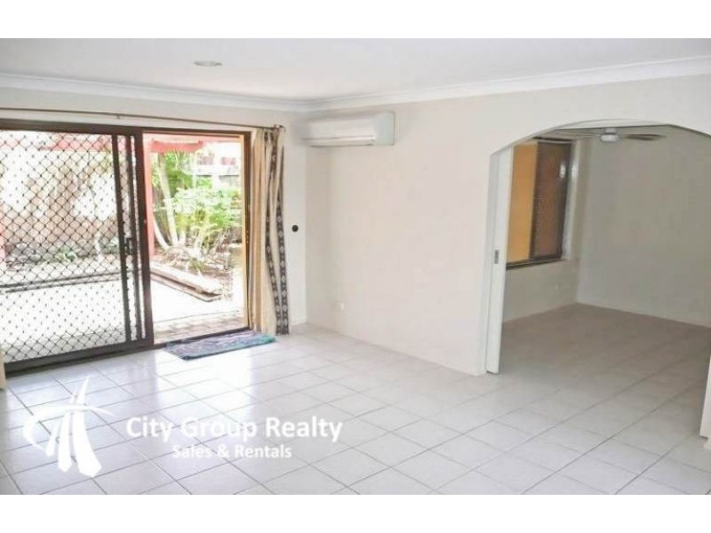 60 Blake Street, Southport QLD 4215