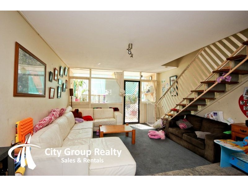 15 George Avenue, Broadbeach QLD 4218