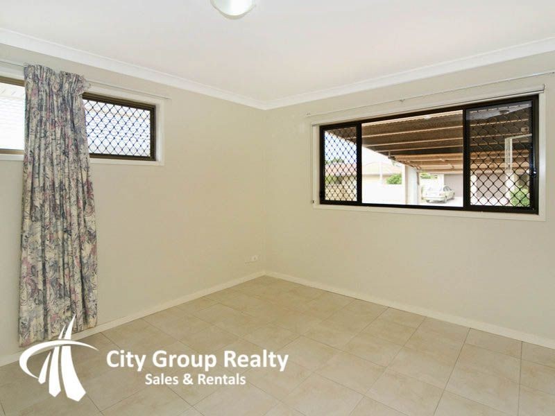 31 Manakin Avenue, Burleigh Waters QLD 4220