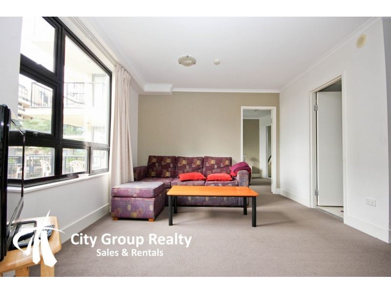 111/30 Surf Parade, Broadbeach QLD 4218