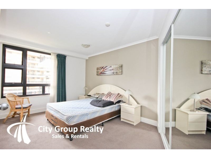 111/30 Surf Parade, Broadbeach QLD 4218