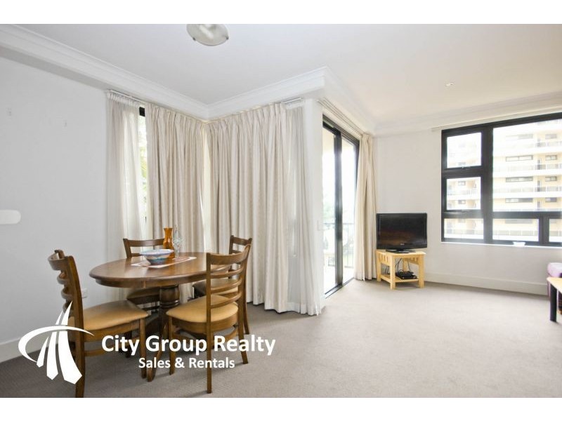 111/30 Surf Parade, Broadbeach QLD 4218