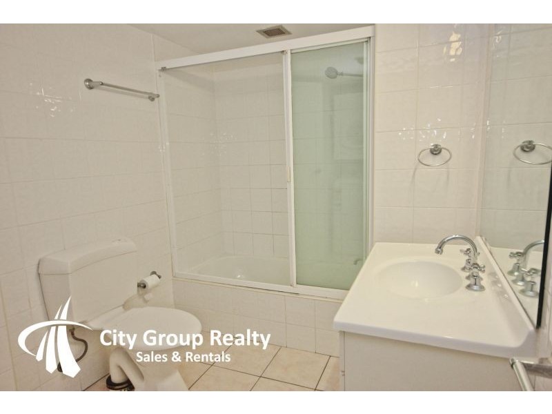 2/50 Old Burleigh Road, Surfers Paradise QLD 4217