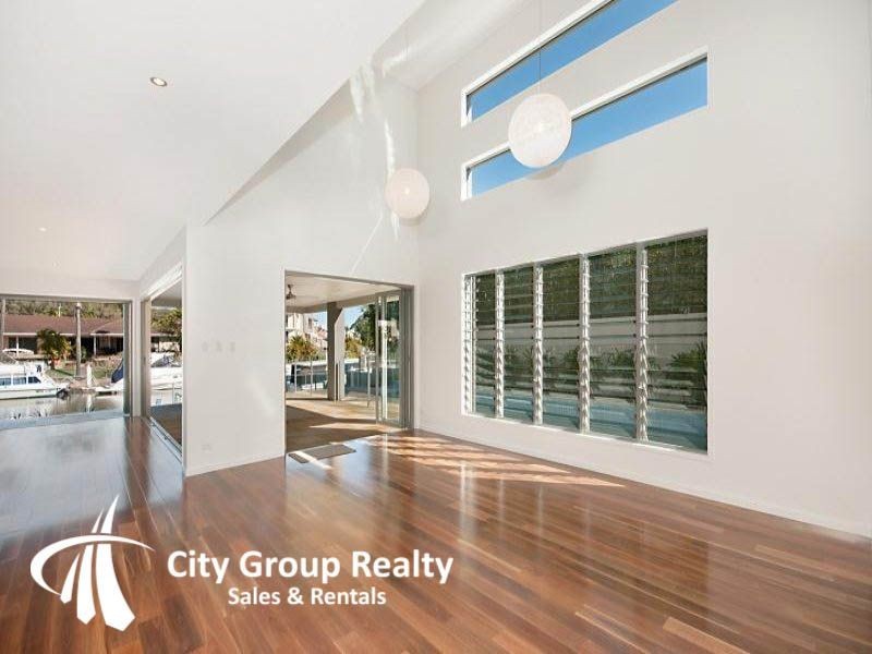 74 Gibraltar Drive, Isle Of Capri QLD 4217