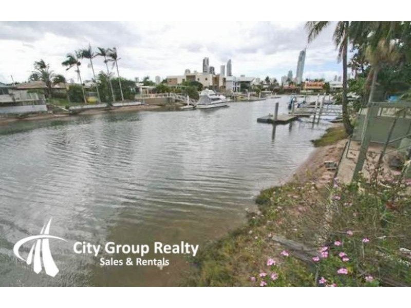 7 Vespa Crescent, Surfers Paradise QLD 4217