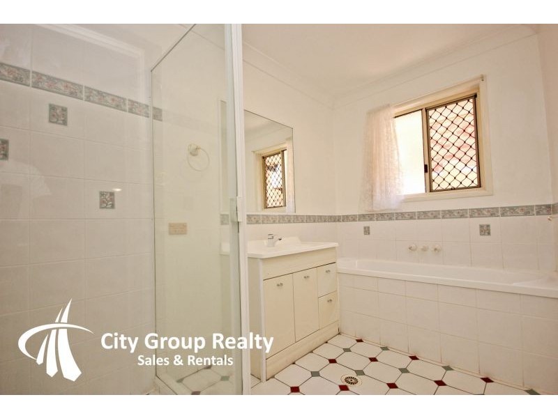 12 Breynia Court, Elanora QLD 4221