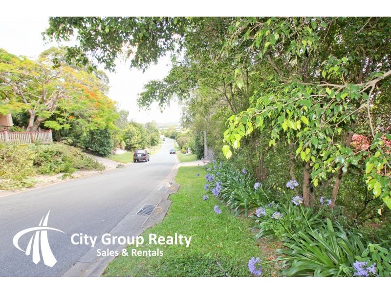 9 Paddington Court, Carrara QLD 4211