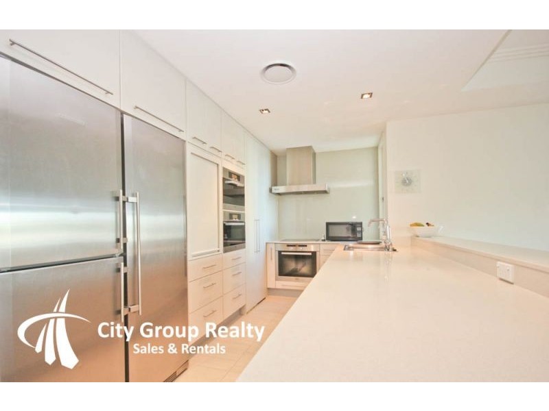 1/287 Stanhill Drive, Chevron Island QLD 4217