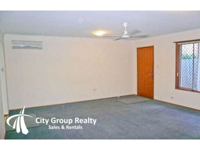 55 Albion Avenue, Miami QLD 4220