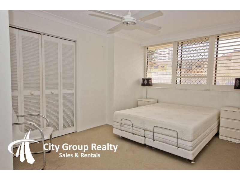 50 Old Burleigh Road, Broadbeach QLD 4218