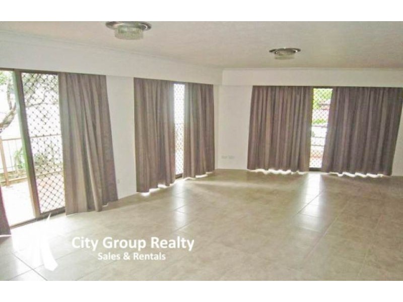 26 Lather Street, Southport QLD 4215