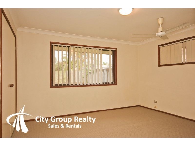 18 Redleaf Court, Burleigh Waters QLD 4220