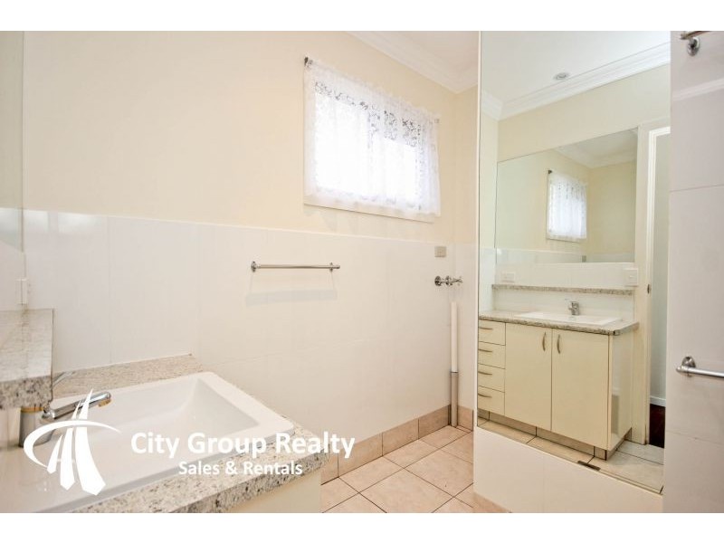 102 Smith Street, Southport QLD 4215