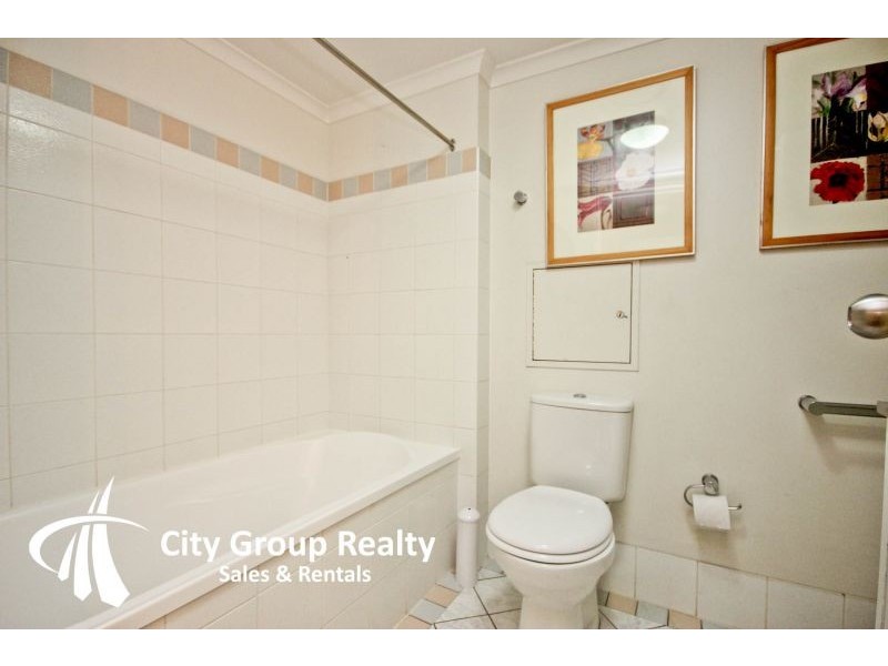 29/1 Paradise Island, Surfers Paradise QLD 4217