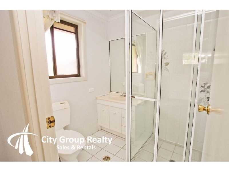 86 Edmund Rice Drive, Southport QLD 4215