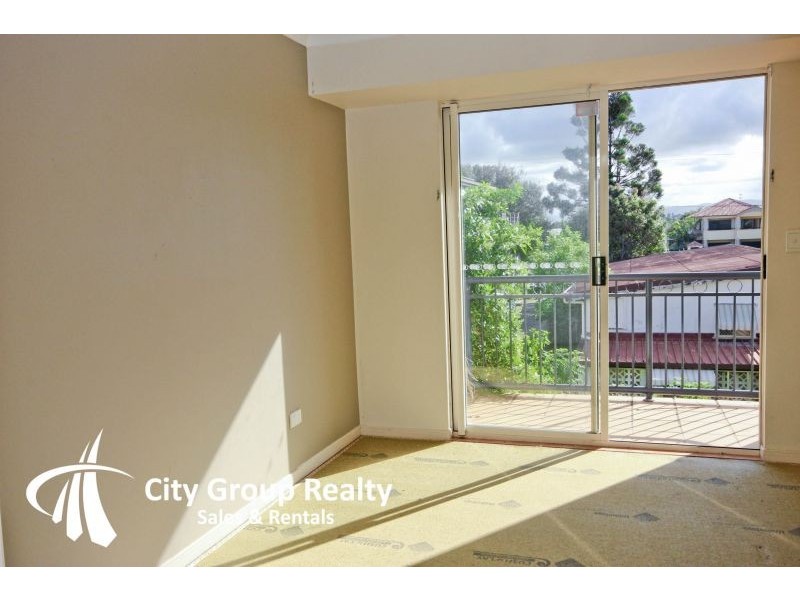 4/58 Petrel Avenue, Mermaid Beach QLD 4218