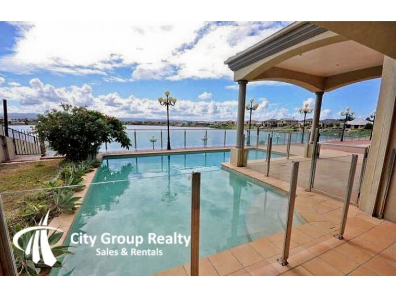 121 Edinburgh Road, Benowa QLD 4217