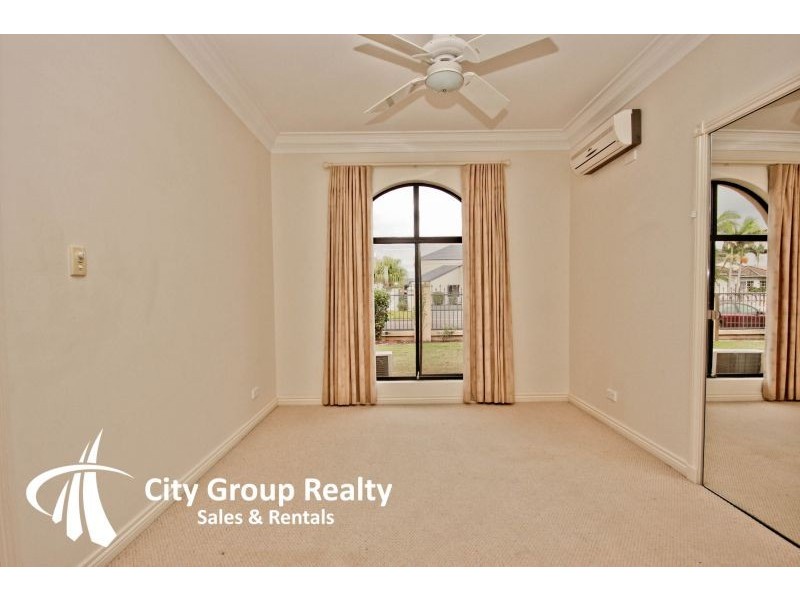 121 Edinburgh Road, Benowa QLD 4217