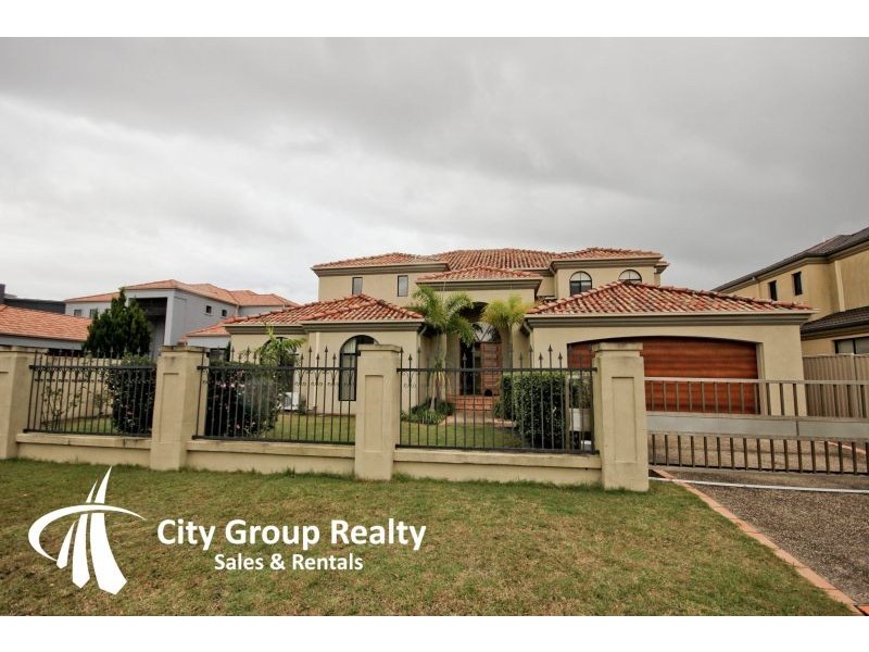 121 Edinburgh Road, Benowa QLD 4217