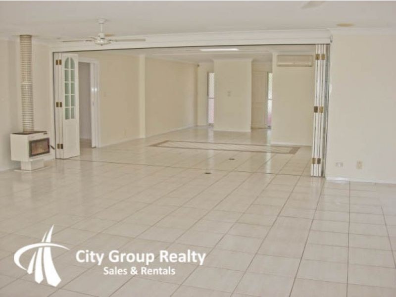 40 Cypress Dr, Broadbeach Waters QLD 4218